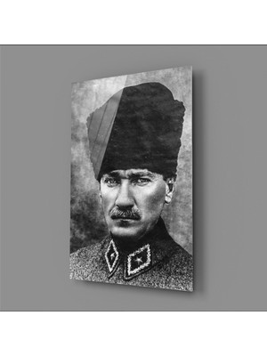 Haydi Dekor Atatürk Fotoğrafları Üniformalı Portre Cam Tablo