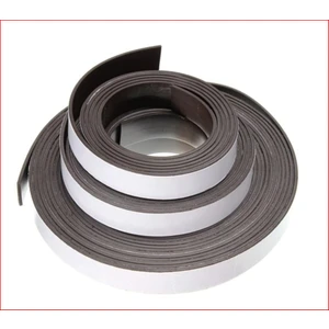 Yapışkanlı Mıknatıs -Kes Kullan Magnet Mıknatısı Yapışkanlı Şerit Mıknatıs 1,5mmkkalınlık
