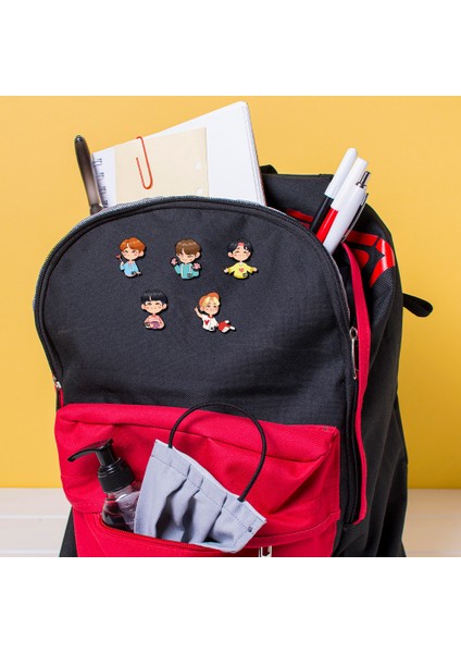 K Pop Kaçak Çocuklar 5 Li Ahşap Mini Rozet
