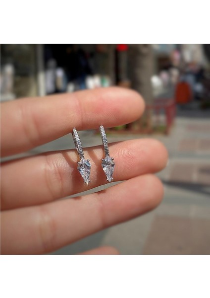 Gümüş Taşlı Halkalı Kadın Küpe NZ5252E452