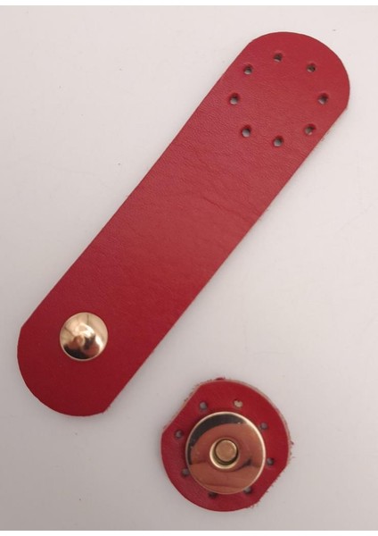 11X3 cm Kırmızı Gerçek Deri Yuva Model Çanta Kapağı Light Gold Metalli