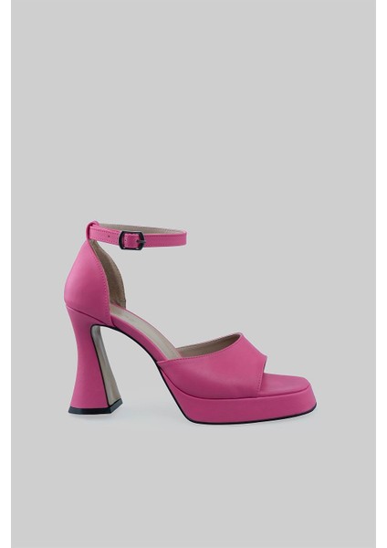 Tek Bantlı Kalın Platform Topuklu Ayakkabı Fuşya10