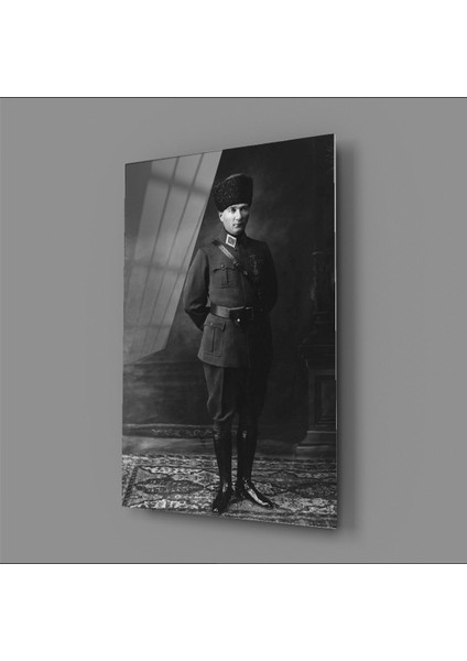 Atatürk Albümü Üniforma Ile Atatürk 1922 Cam Tablo