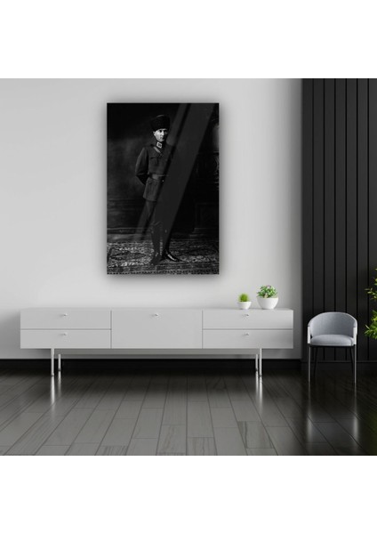 Atatürk Albümü Üniforma Ile Atatürk 1922 Cam Tablo