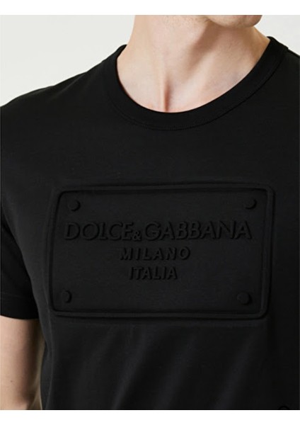 Kabartmalı Logolu Yuvarlak Yakalı T-Shirt