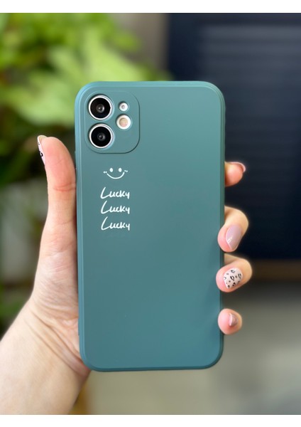 Iphone 11 Uyumlu Baskılı (12 Görünümlü Köşeli) Içi Kadife Lansman Kılıf fiyatları