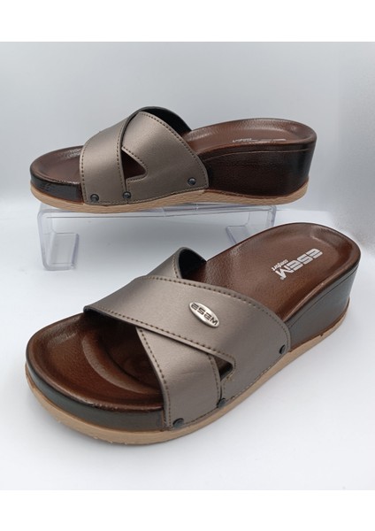 Kadın Dolgu Topuk Çapraz Bantlı Rahat Taban Terlik fırsatları