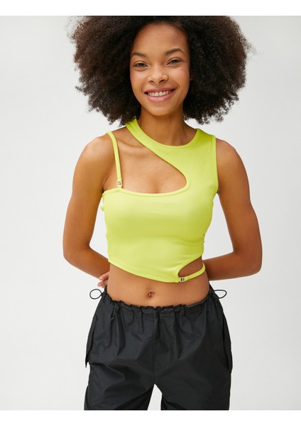 Crop Atlet Pencere Detaylı Fitilli Metal Aksesuarlı