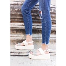 Gdt Ayakkabı Bej Renk Düz Taban Taşlı Bantlı Kadın Sandalet