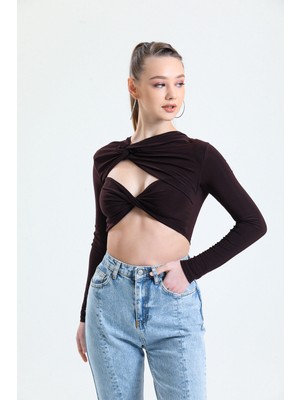 Sassy Kahverengi Dekolteli Crop Bluz