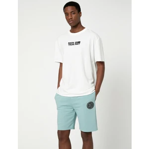 Şort Beli Bağlamalı Cepli Baskı Detaylı