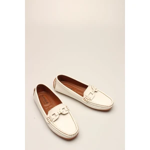 Beyaz Cilt Kadın Babet