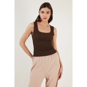 Slim Fit Kalın Askılı Dantelli Kare Yaka Bürümcük Atlet Bayan Atlet 5864979