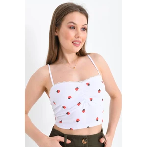 Kadın Beyaz Tül Detay Çilek Baskılı Askılı Crop Bluz