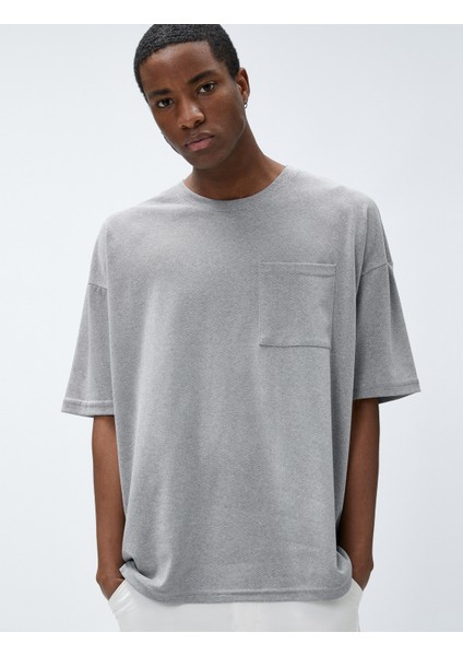 Basic Oversize Tişört Cep Detaylı Bisiklet Yaka Yarım Kollu