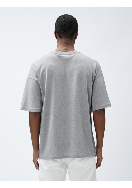 Basic Oversize Tişört Cep Detaylı Bisiklet Yaka Yarım Kollu fırsatları