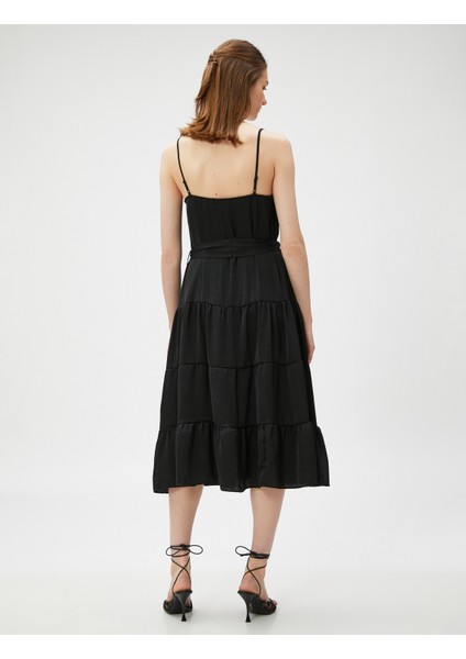 Katlı Midi Boy Elbise Askılı Kuşaklı fırsatları