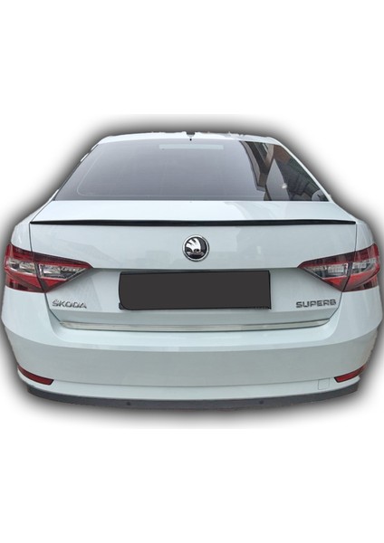 Skoda Superb 2015 Sonrası Spoiler Boyalı
