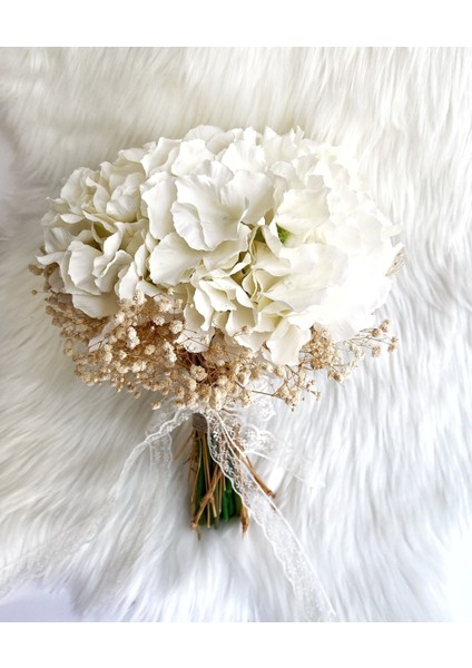 Zubida Cipsolu Ortanca Gelin Çiçeği