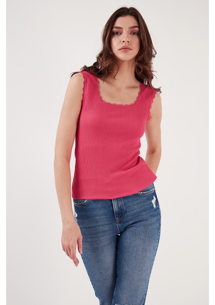 Slim Fit Kalın Askılı Dantelli Kare Yaka Bürümcük Atlet Bayan Atlet 5864979
