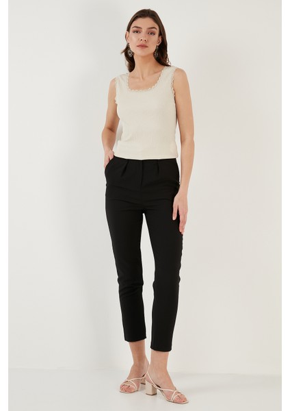 Slim Fit Kalın Askılı Dantelli Kare Yaka Bürümcük Atlet Bayan Atlet 5864979 fırsatları