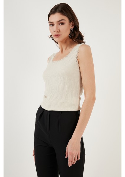 Slim Fit Kalın Askılı Dantelli Kare Yaka Bürümcük Atlet Bayan Atlet 5864979 indirimleri