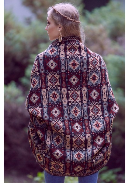 Kadın Gümüş Etnik Desenli Kilim Şal fırsatları