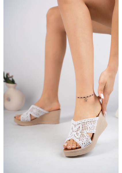 Dolgu Taban Önü Açık Örgü Beyaz Kadın Terlik fiyatları