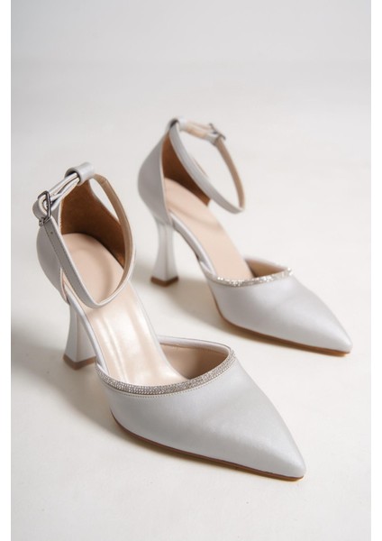 Topez Gümüş Taşlı Stiletto Topuklu Abiye Ayakkabı10 fırsatları