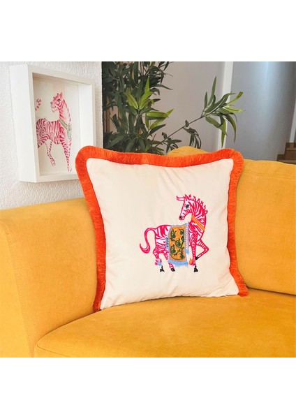 Pembe Zebra Desenli Bej Kadife Kırlent Kılıfı ( 45 cm x 45 cm ) modelleri