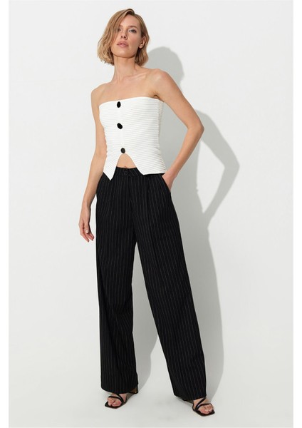 Beyaz Göbek Üçgen Detaylı Triko Büstiyer SWA4656BE modelleri