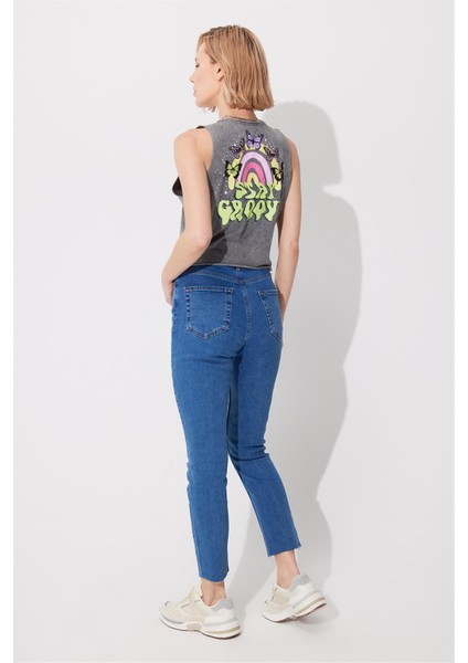 Gri Soluk Efektli Baskılı Kolsuz T-Shirt SS23TE4719TE fırsatları