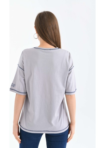 Kadın Füme Karyoka Dikişli Geniş Kalıp Tek Kolu Baskılı Örme T-Shirt modelleri
