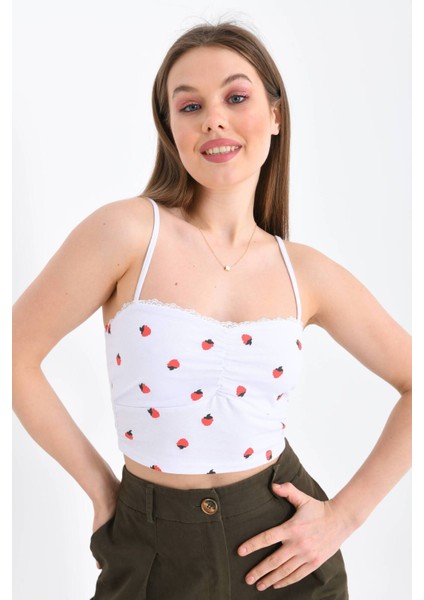 Kadın Beyaz Tül Detay Çilek Baskılı Askılı Crop Bluz modelleri