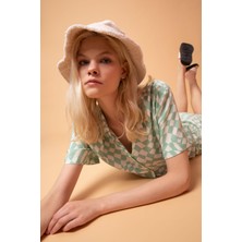 DeFacto Relax Fit Desenli Viskon Kısa Kollu Gömlek X7297AZ22SM