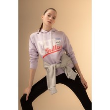 DeFactoFit NBA Chicago Standart Fit Kapüşonlu Sweatshirt Z2301AZ22WN