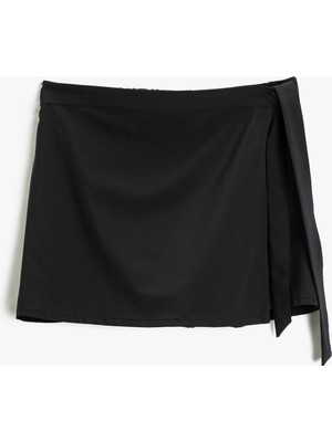 Koton Mini Şort Etek Kuşak Detaylı Önü Kapamalı