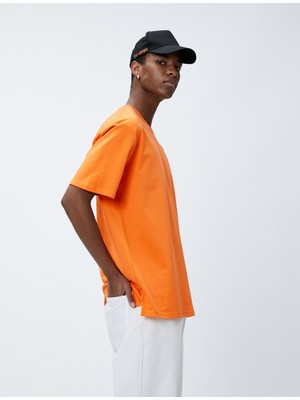 Koton Basic Oversize Tişört Bisiklet Yaka Kısa Kollu Pamuklu