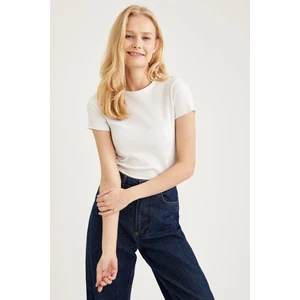 Slim Fit Bisiklet Yaka Kısa Kollu Tişört K7064AZ21SP