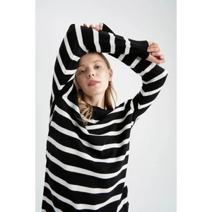 Relax Fit Çizgili Bisiklet Yaka Triko Tunik Kazak S7517AZ22WN