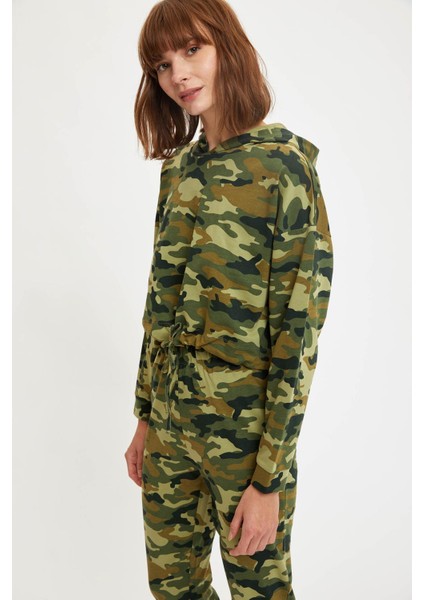 Kamuflaj Desenli Kapüşonlu Beli Bağcıklı Crop Sweatshirt S3806AZ20AU