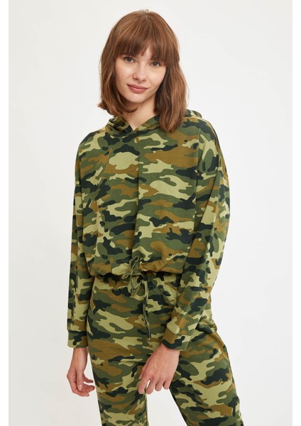 Kamuflaj Desenli Kapüşonlu Beli Bağcıklı Crop Sweatshirt S3806AZ20AU