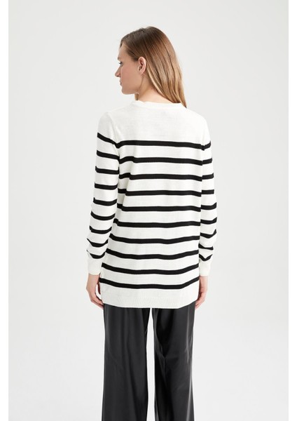 Relax Fit Çizgili Bisiklet Yaka Triko Tunik Kazak S7517AZ22WN