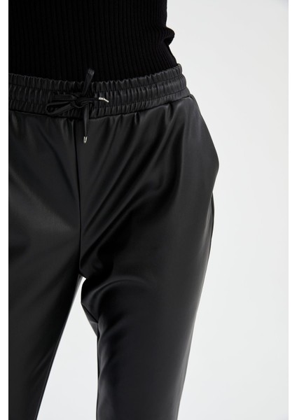 Suni Deri Beli Bağcıklı Jogger Pantolon V8072Az21Wn modelleri