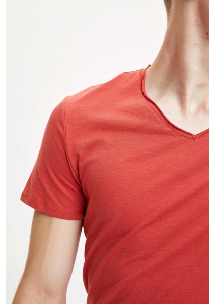 Slim Fit V Yaka Basic Kısa Kollu Tişört M4791AZ20SP fırsatları