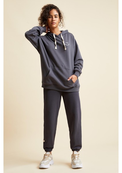 Organik Pamuklu Slogan Baskılı Relax Fit İçi Yumuşak Tüylü Jogger Eşofman Altı V2187AZ21AU