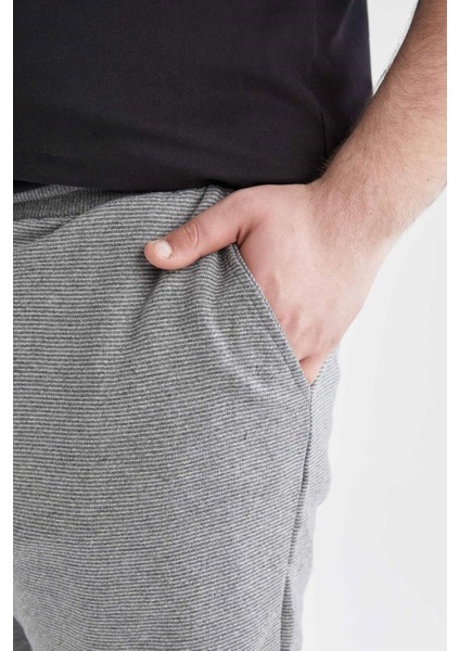 Slim Fit Bağcıklı Jogger Eşofman Altı W4168AZ22SP fırsatları