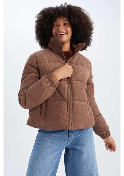 Relax Fit Fitilli Kadife Puffer Şişme Mont X2064AZ22WN modelleri