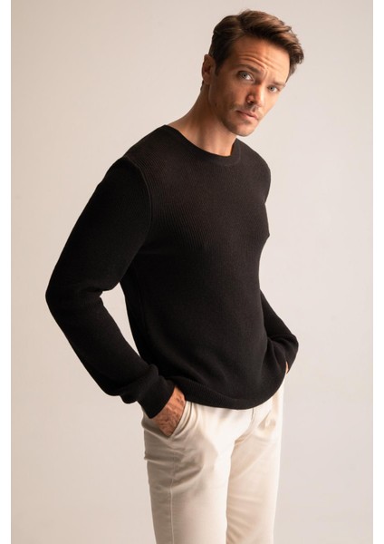 Regular Fit Bisiklet Yaka Triko Kazak U5140AZ22WN fırsatları