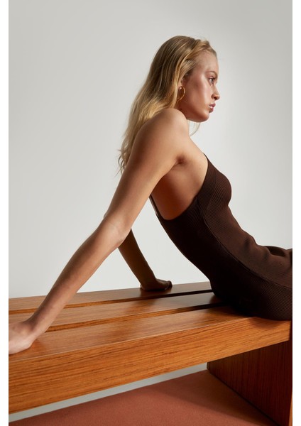 Fitted Halter Yaka Kolsuz Mini Örgü Triko Elbise X7131AZ22SP fiyatları